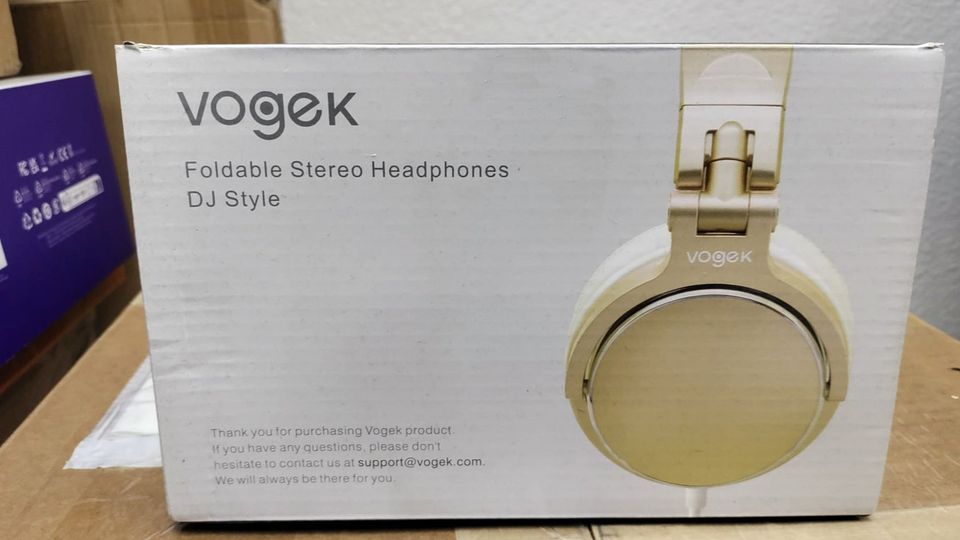 New Vogek Foldable stereo Headphones DJ Style